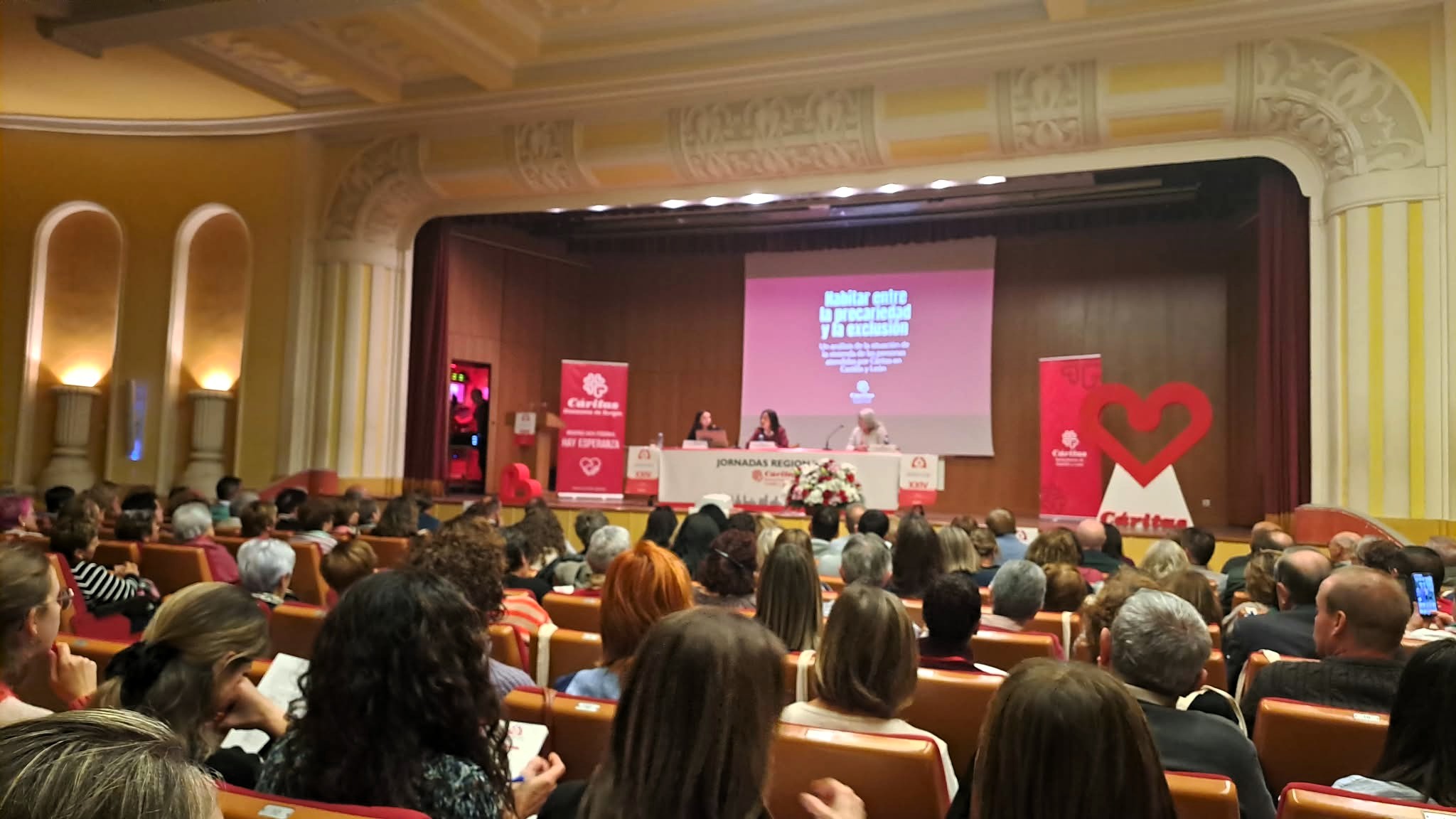 ZIES presenta estudio vivienda para Cáritas Castilla y León